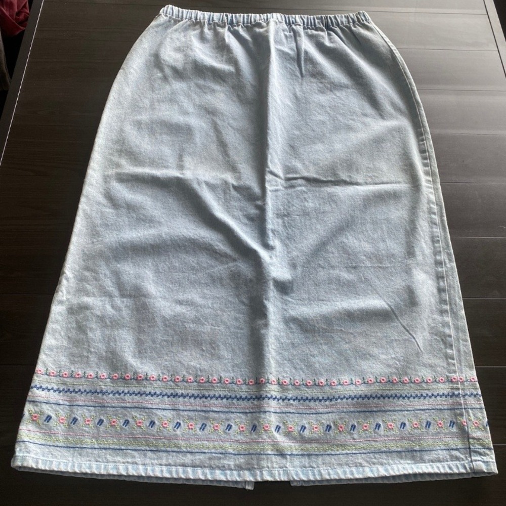 Denim & Co Skirt Large Light Wash Floral Embroidered Maxi Skirt 90s  Cottage